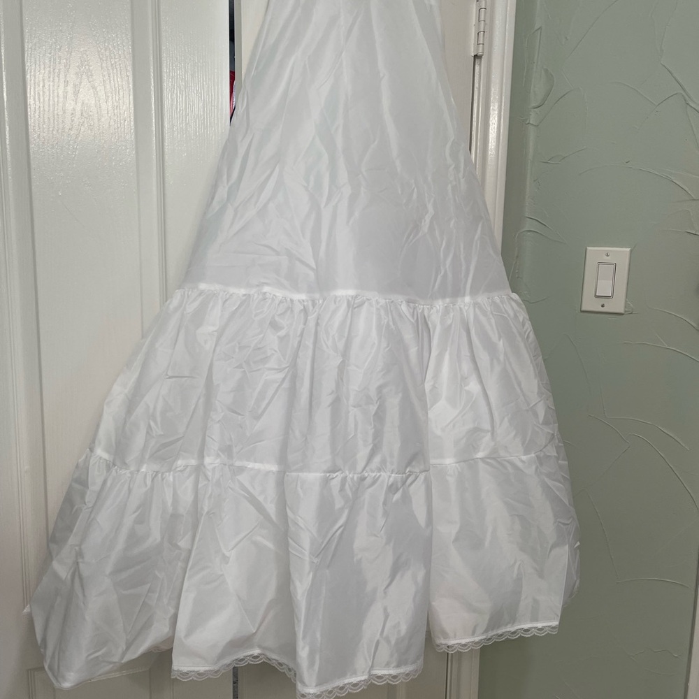 David's Bridal White Petticoats Slip